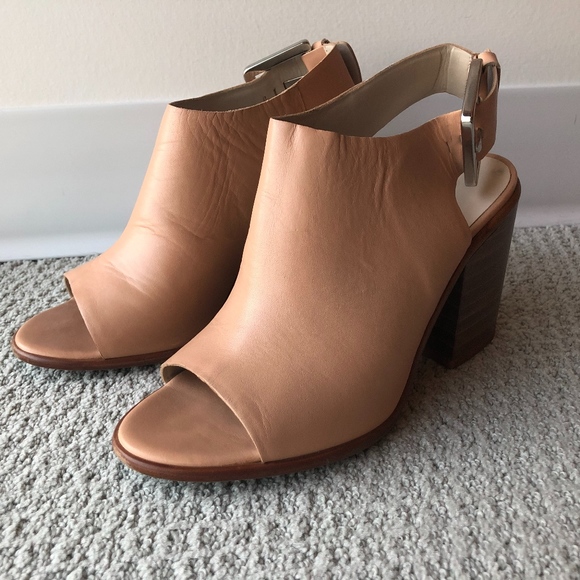 Zara Shoes - ZARA Block Heel Peep Toe Sandal Pale Pink Size 37